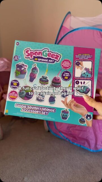 From flat to 3D in just a few simple steps! π§β¨
Colour your Spongeez, dip them in water, and watch them magically puff up into colourful creations. Then clip them onto a bag or set of keys as a fun little keepsake!
Perfect for rainy days, creative afternoons, and screen-free fun. π
#mumtok #mumsoftiktok #kidscrafts #crafttime #creativeplay