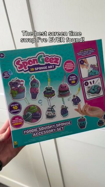 The craft trend kids won’t stop watching 👀💧

Colour your Spongeez, add water and watch them transform from flat 2D designs into squishy 3D charms. Then add them to your bag and take your creation everywhere.

Grab your Spongeez kit now 🎨

#spongeez #kidscrafts #crafttok #creativeplay