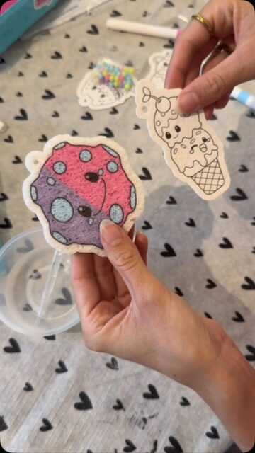 Colour your Spongeez, add water and watch them transform from flat designs into squishy 3D charms right before your eyes.
Grab a Spongeez kit and try it for yourself.
#tiktokshopuk #mumsoftiktok #kidscrafts #screenfreeactivities #giftideasforkids