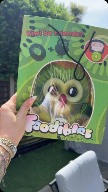 When you know your friends’ favourite fruits, the gift basically picks itself 🍓🥝🍍
Foodibles are the cutest little surprise for the friend who’s obsessed with anything fruity. Which one are you gifting first?
Grab their favourite Foodible now 🍓
#foodibles #giftideas #collectibletoys #fruitlover #giftideasforfriends