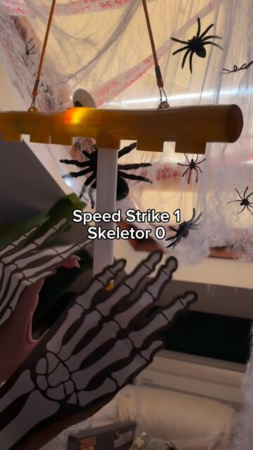 Think you’ve got fast reactions? Try playing Speed Strike with a spooky twist this Halloween! 🎃👻

It’s all fun and games until everyone gets competitive and you’re fighting to be the quickest 😂

Bring some competition to your Halloween games night!

#speedstrike #halloweengames #familygames #reactiongames #tiktokshopuk